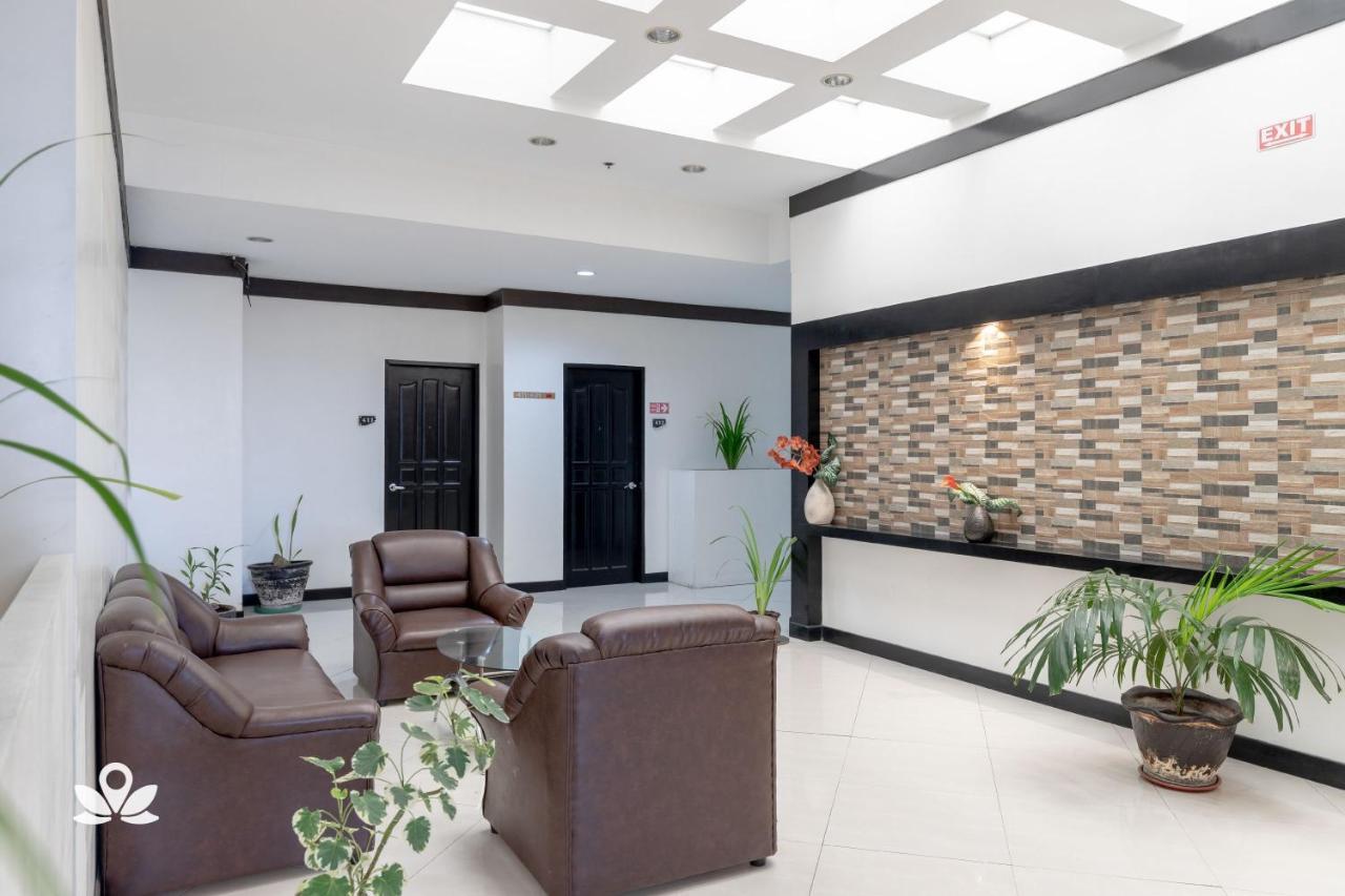 Check Inn Hotel Dumaguete City By Reddoorz Εξωτερικό φωτογραφία